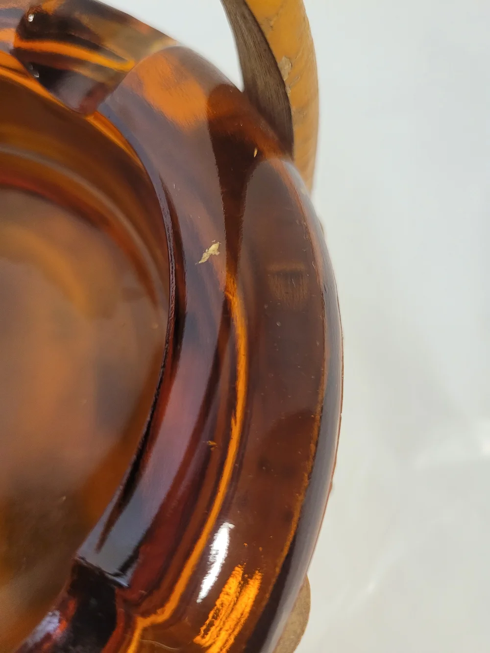 Vintage MCM Amber Glass Ashtray In A Bamboo Basket (A1)